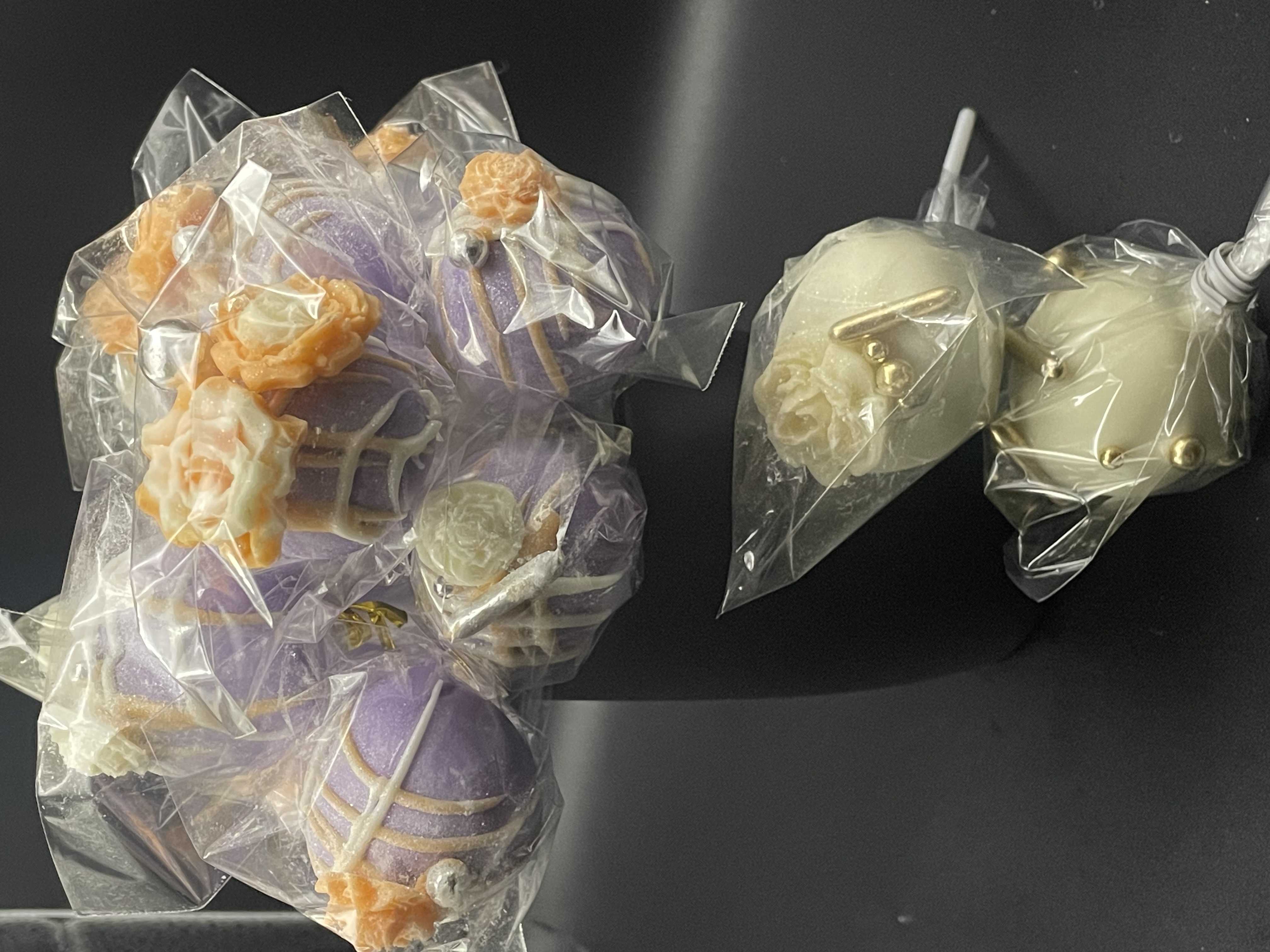 KingzKakez beautiful packaging and presentation